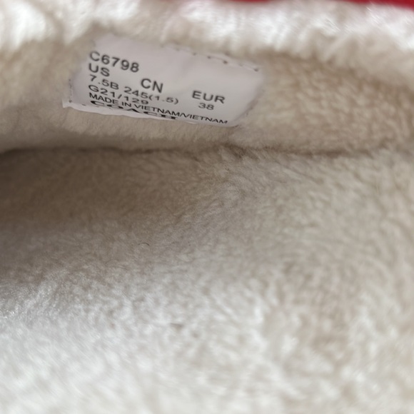 COACH
Rachelle Monogram Quilted Nylon Slippers - Picture 8 of 14